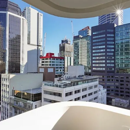 Gorgeous Cityscape Apartment In Auckland'S Cbd